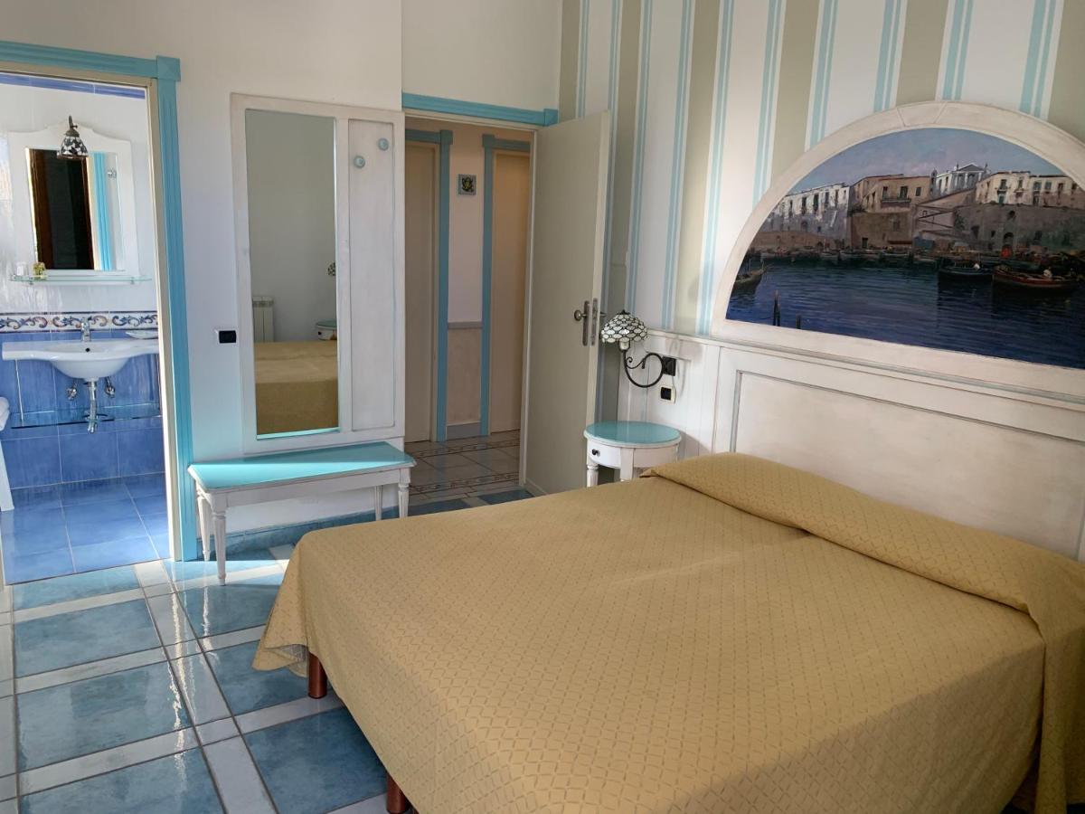 Hotel Isolabella Ventotene Exterior photo