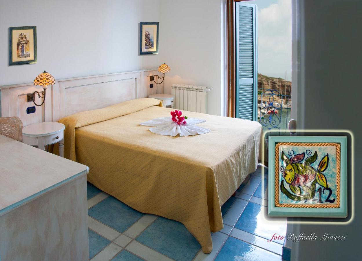 Hotel Isolabella Ventotene Exterior photo