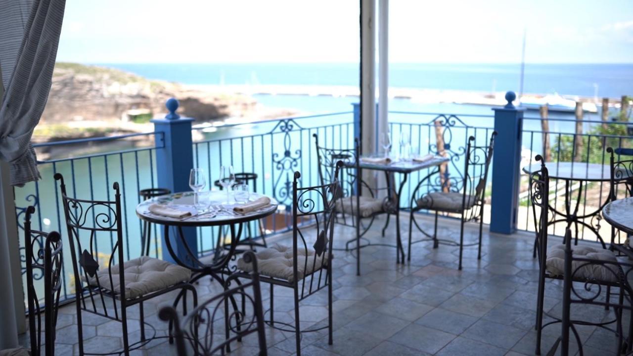 Hotel Isolabella Ventotene Exterior photo