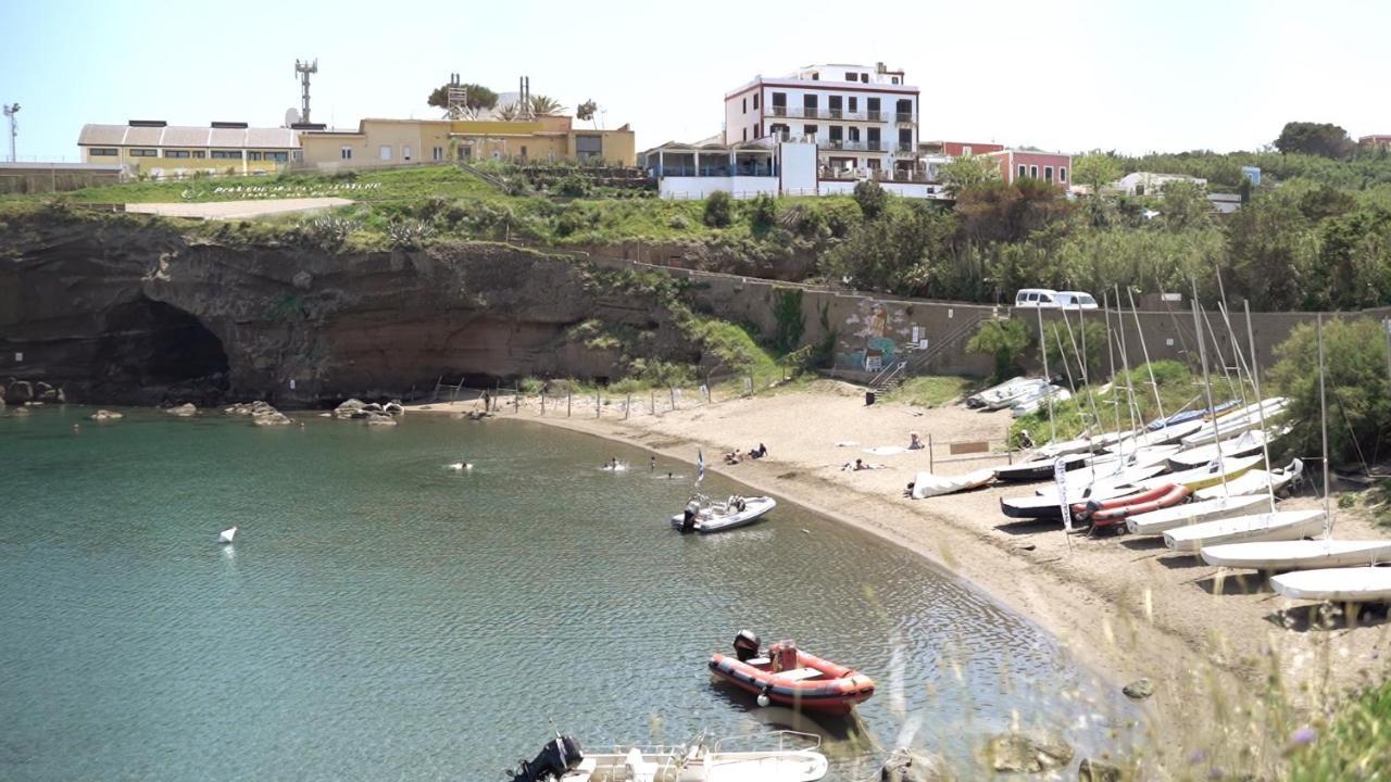 Hotel Isolabella Ventotene Exterior photo